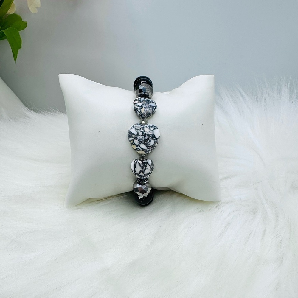 Heart Bracelet Stone Beaded Handmade  Stretch Bracelet Elastic stretch